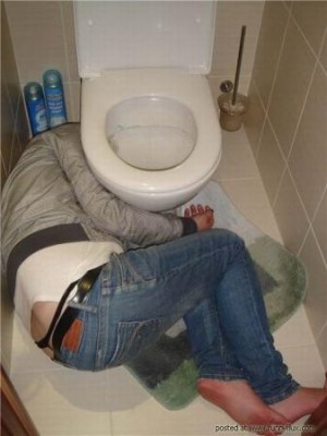 1298040168_drunk_girls_04.jpg