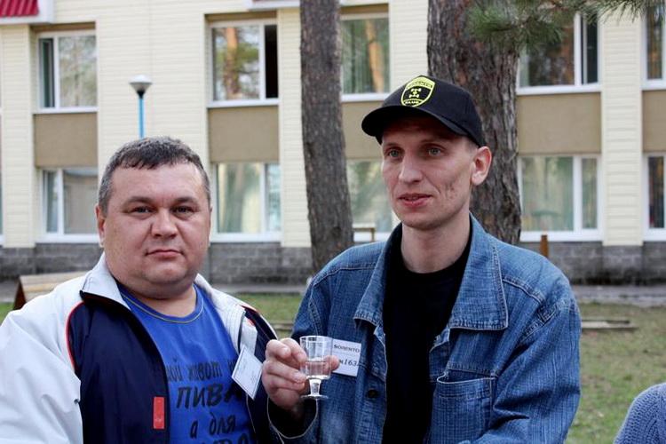 Игорь ака GOSHA116(слева), максим163 (справа)