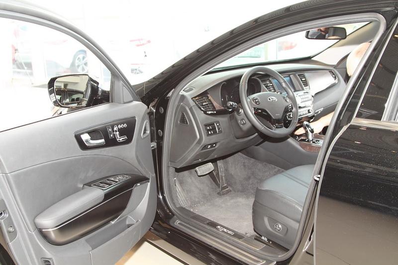 Первая встреча с официалами